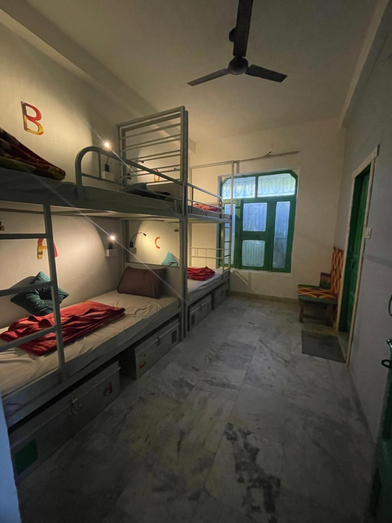 Art Bliss Hostel Rishīkesh 外观 照片