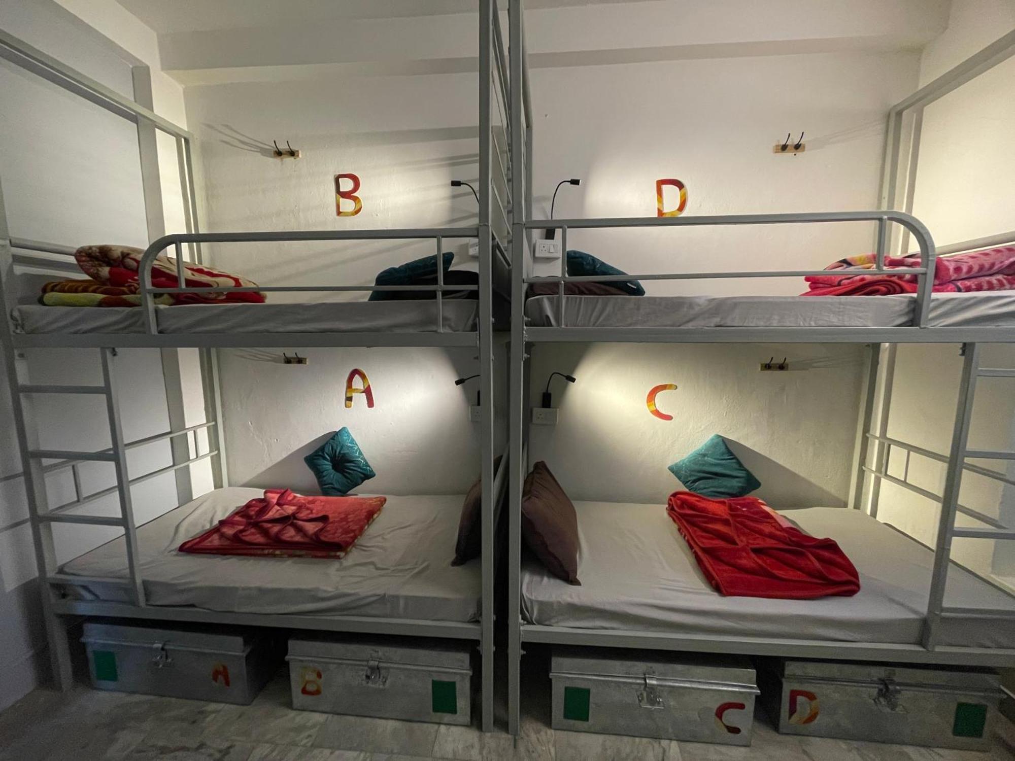 Art Bliss Hostel Rishīkesh 外观 照片